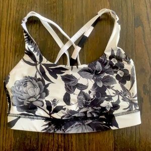 Lululemon sports bra
